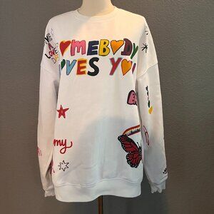 MAYFAIR x @ISCRESMCOLOUR SOMEBODY LOVES YOU CREWNECK WHITE OVERSIZED SWEATSHIRT